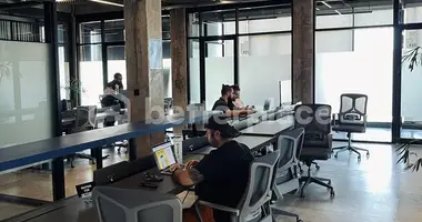Prime Coworking Space for Sale in Berawa – with Private Offices & Event Facilities en Tibubeneng, Indonesia
