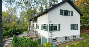 3 bedroom house in Helsinki sub-region, Finland