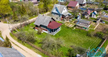 Maison dans Papiarnianski siel ski Saviet, Biélorussie