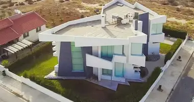 Villa 3 chambres avec Meublesd, avec Terrasse, avec Jardin dans Enkomi, Chypre du Nord
