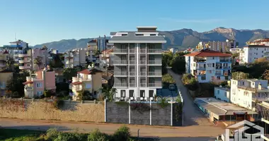 Penthouse 4 rooms with parking, with Swimming pool, with Garden in Alanya, Turkey