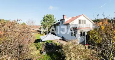 Дом 5 комнат в Garnison, Финляндия