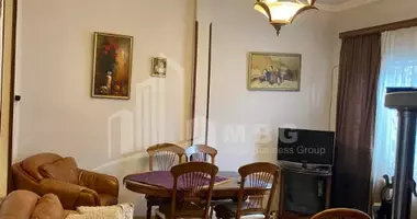 Villa 7 Zimmer mit Möbliert, mit Zentralheizung, mit Asphaltierte Straße in Tiflis, Georgien