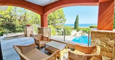 5 bedroom house in Polis, Cyprus