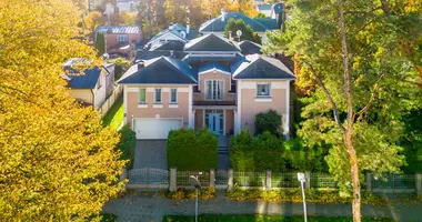 Casa 7 habitaciones en Jurmala, Letonia