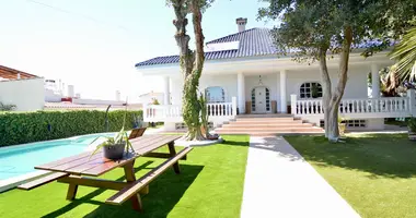 Villa en Torrevieja, Španjolska