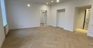 Квартира 3 спальни в Рига, Латвия