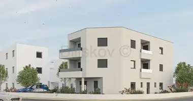 Apartamento 3 habitaciones en Kastel Novi, Croacia