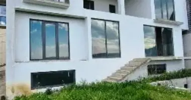 Casa 8 habitaciones en Tiflis, Georgia