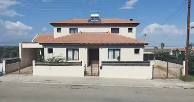 3 bedroom house in Akrotiri village, Cyprus