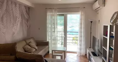 Apartamento 3 habitaciones con aparcamiento, con Vistas al mar en Budva, Montenegro