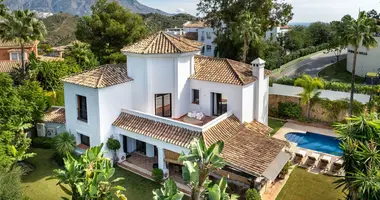 Haus 4 Schlafzimmer in Malaga, Spanien
