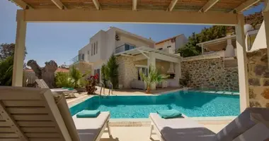 Вилла 4 комнаты  с бассейном, с видом на горы, с видом на город в Sivas, Греция