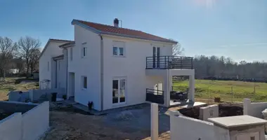 Villa 8 bedrooms in Porec, Croatia