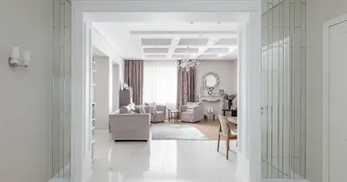 Apartamento 3 habitaciones en Minsk, Bielorrusia