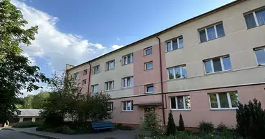 Apartamento 3 habitaciones en Zyrovicy, Bielorrusia