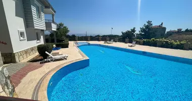 Villa Villa de 3 habitaciones con acristalamiento con cámara, con balcón, con amueblado en Alanya, Turquía