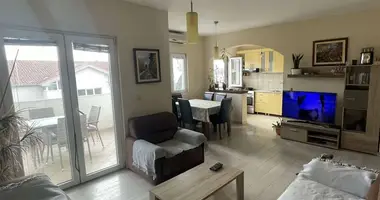 Apartamento 3 habitaciones en Tivat, Montenegro