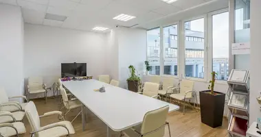 Oficina 411 m² en Minsk, Bielorrusia