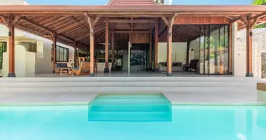 Villa 4 habitaciones en Mas, Indonesia