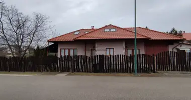 5 room house in Kistarcsa, Hungary