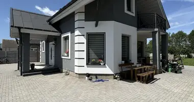 Casa de campo en Carnaucycki sielski Saviet, Belarús