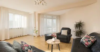 3 bedroom apartment in Warsaw, Poland