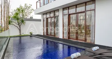 Villa  mit Balkon, mit Möbliert, mit Klimaanlage in Tibubeneng, Indonesien