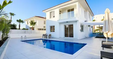 Villa 4 Zimmer mit Schwimmbad in Protaras, Cyprus