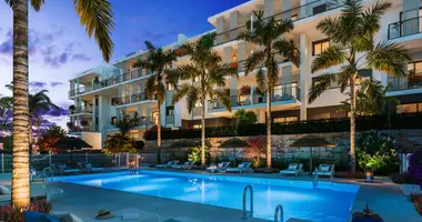 2 bedroom apartment in Estepona, Spain