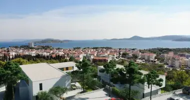 Villa 4 bedrooms in Vodice, Croatia