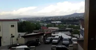 Mieszkanie 5 pokojów w Tbilisi, Gruzja