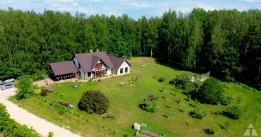 Casa 6 habitaciones en Ikskile, Letonia