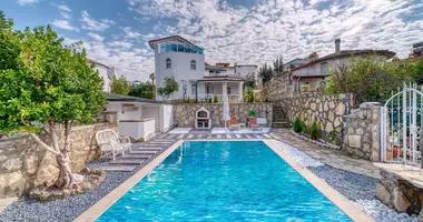 Villa 5 zimmer mit Möbel, mit Fernsehen in Tuerkler, Türkei