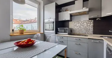 Wohnung 3 zimmer in Warschau, Polen