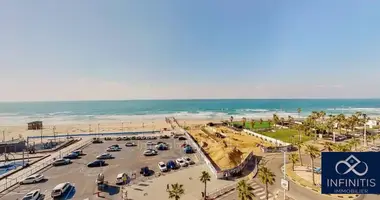 4 room apartment in Bat Yam, Israel