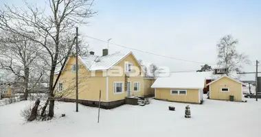 Dom 4 pokoi w Lapinjaervi, Finlandia