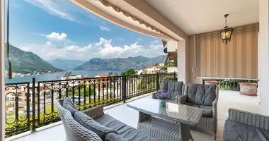 2 bedroom apartment in Dobrota, Montenegro