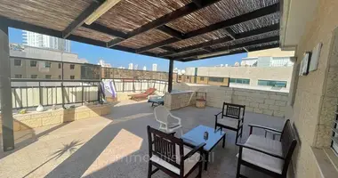 Penthouse 4 chambres dans Netanya, Israël