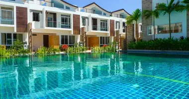 Villa 3 bedrooms with 
rent in Phuket, Thailand