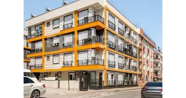 Appartement 2 chambres dans Muratpasa, Turquie