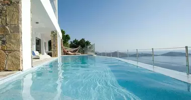 Villa 4 chambres avec Vue sur la mer, avec Piscine, avec Vue sur la montagne dans District of Agios Nikolaos, Grèce