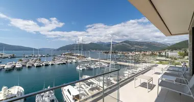 Penthouse 3 chambres dans Tivat, Monténégro