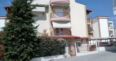 Dom wolnostojący 7 pokojów w Neochorouda, Grecja