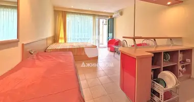 Квартира 1 комната в Несебр, Болгария
