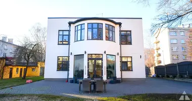 8 room house in Riga, Latvia