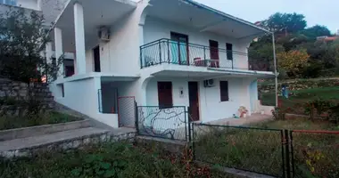 Casa 4 habitaciones en Herceg Novi, Montenegro