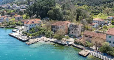 Casa en Prcanj, Montenegro