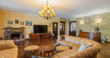 6 bedroom house in Germasogeia, Cyprus