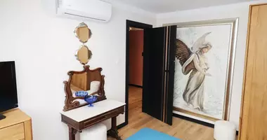 Квартира 5 комнат в Краков, Польша